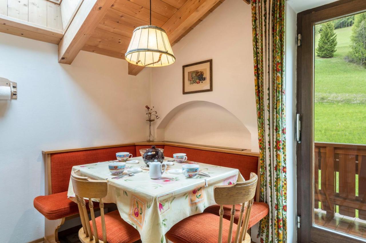Ferienwohnung Cesa Gravina Suaut St. Ulrich in Gröden Exterior foto